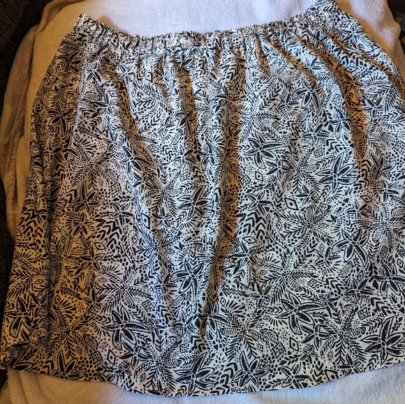 Maurices Skirt - Picture 2 of 3